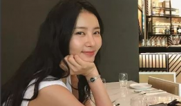 rosi写真视频,光影流转中的魅力瞬间